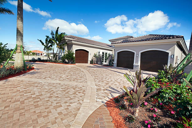 Best Driveway Paving Contractor  in Mohnton, PA